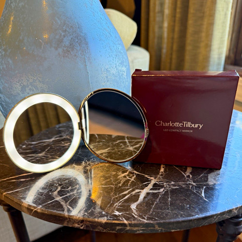 Charlotte tilbury gold round - charlotte,